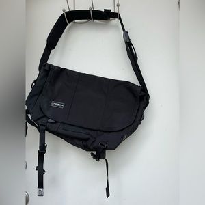 Timbuk2 Classic Messenger Bag Black